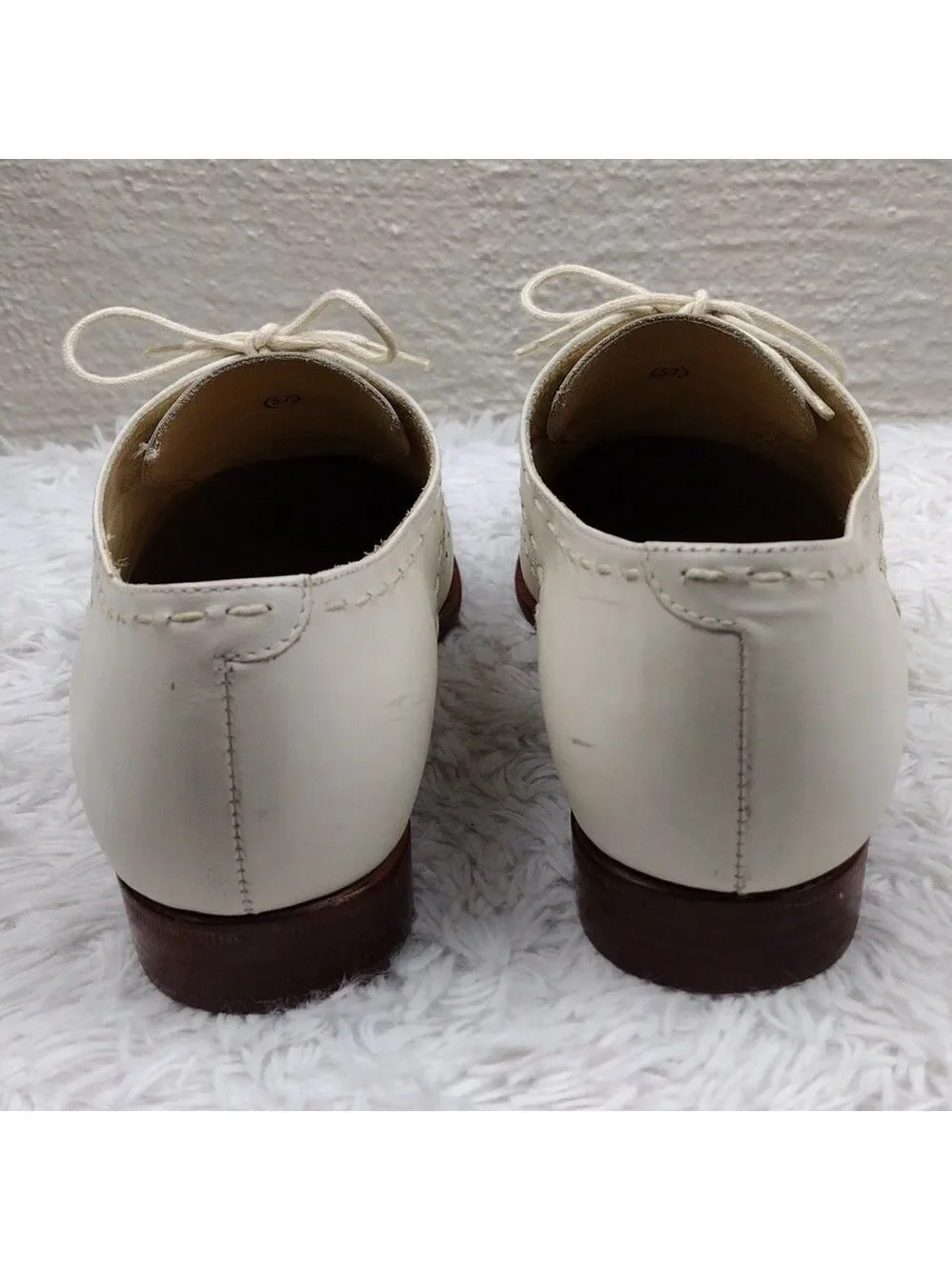 Kenneth Cole New York Cream Leather Stitched Square Toe Lace Up Oxford Shoe